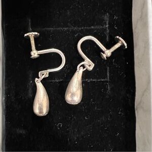 Tiffany & Co Earring teardrop silver looks so cute